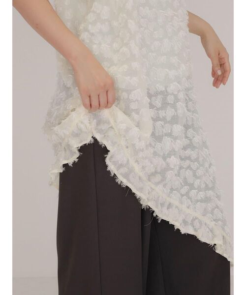 FIKA.(フィーカ)の「Jacquard hem camisole(キャミソール・レディース・オフホワイト/ブラウン・MEDIUM)」の11枚目の写真