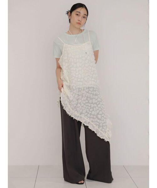 FIKA.(フィーカ)の「Jacquard hem camisole(キャミソール・レディース・オフホワイト/ブラウン・MEDIUM)」の12枚目の写真
