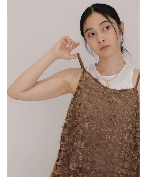 FIKA.(フィーカ)の「Jacquard hem camisole(キャミソール・レディース・オフホワイト/ブラウン・MEDIUM)」の20枚目の写真