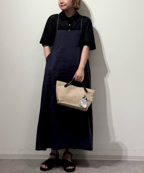 human woman(ヒューマンウーマン)の「◆【ウォッシャブル / サイズ調整可能】テンセル綿麻キャミソールワンピ(ワンピース・レディース・ネイビー/カーキ・MEDIUM)」の3枚目の写真