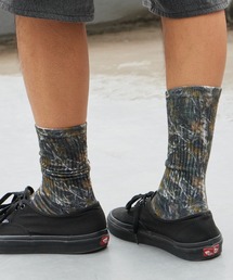 AVIREX（アヴィレックス）の「AVIREX/アビレックス AX Real Tree Print Socks リアルツリー プリント ソックス 靴下 クルー丈ソックス カモフラージュ柄 迷彩柄 ストリート ミリタリー グランジ メンズ 2026年秋冬 秋服 冬服（ソックス/靴下）」