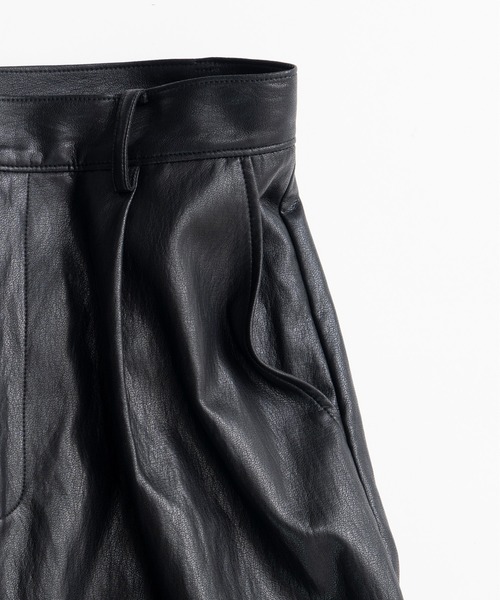 PRANK PROJECT(プランクプロジェクト)の「【2026Autumn Pre-Order】ヴィーガンレザースリットレースパンツ / Vegan Leather Slit Lace Pants(その他パンツ・レディース・ブラウン/ホワイト/ブラック・38/36/34)」の20枚目の写真