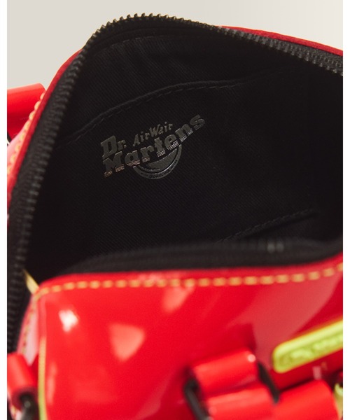 Dr. Martens(ドクターマーチン)の「Dr. Martens/ドクターマーチン ミニトップハンドルバッグ パワーパフガールズ 43476600(ショルダーバッグ・メンズ・レッド・FREE)」の6枚目の写真