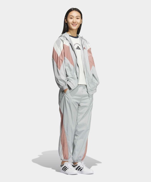 adidas（アディダス）の「STSV ウーブンパンツ / アディダス adidas（スウェットパンツ・レディース・グレー・XX-LARGE/LARGE/MEDIUM/SMALL/X-LARGE/X-SMALL）」の5枚目の写真