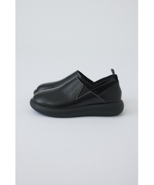RIM.ARK(リムアーク)の「Leather slip-on(レザー スリップオン)(スリッポン・レディース・ブラック/ブラウン・37/36/38)」の4枚目の写真