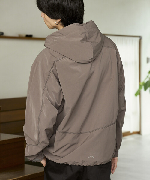OAKLEY(オークリー)の「OAKLEY/オークリー FGL SECTOR JACKET 6.7 限定展開(ナイロンジャケット・メンズ・グレー/ブラック・LARGE/MEDIUM/SMALL)」の16枚目の写真