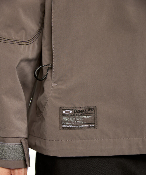OAKLEY(オークリー)の「OAKLEY/オークリー FGL SECTOR JACKET 6.7 限定展開(ナイロンジャケット・メンズ・グレー/ブラック・LARGE/MEDIUM/SMALL)」の21枚目の写真