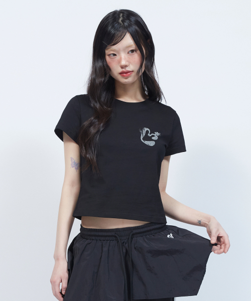 LMR（エルエムアール）の「ヴィンテージフローラルロゴスリム半袖TシャツBLACK（Tシャツ/カットソー・レディース・ブラック・SMALL）」の4枚目の写真