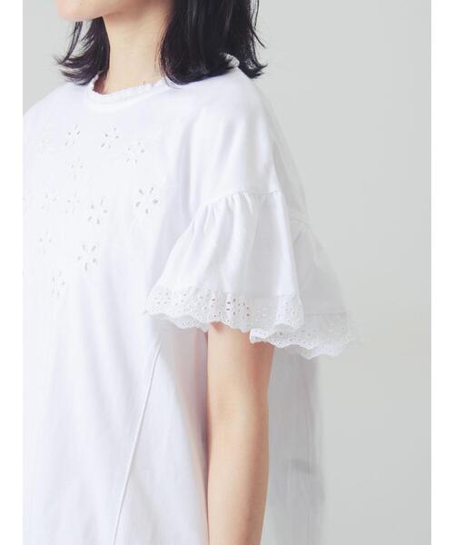 Samansa Mos2(サマンサ モスモス)の「カットワーク刺繍レースカットソー(Tシャツ/カットソー・レディース・キナリ/オフホワイト/ブラック・F)」の11枚目の写真
