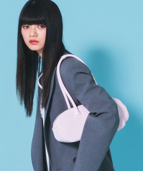 Casselini(キャセリーニ)の「Casselini(キャセリーニ)ラウンドチャームバッグ(ハンドバッグ・レディース・ブラック/シルバー/ピンク・FREE)」の4枚目の写真