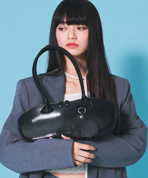 Casselini(キャセリーニ)の「Casselini(キャセリーニ)ラウンドチャームバッグ(ハンドバッグ・レディース・ブラック/シルバー/ピンク・FREE)」の20枚目の写真