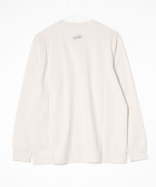 KEEN（キーン）の「HARVEST TECH HOOD LS TEE / ハーベスト テック フッド LS ティー（Tシャツ/カットソー・レディース・オフホワイト・M/L/XL/S）」の2枚目の写真