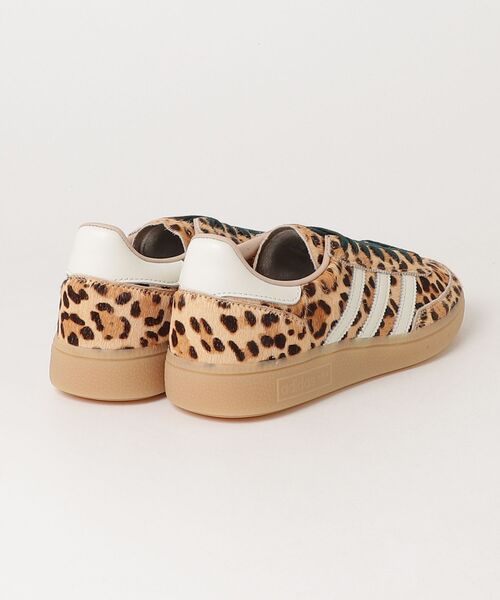 adidas(アディダス)の「adidas/アディダス Leopard Print Handball Spezial(スニーカー・レディース・ベージュ・23.5cm/24cm/24.5cm/25cm/23cm)」の2枚目の写真