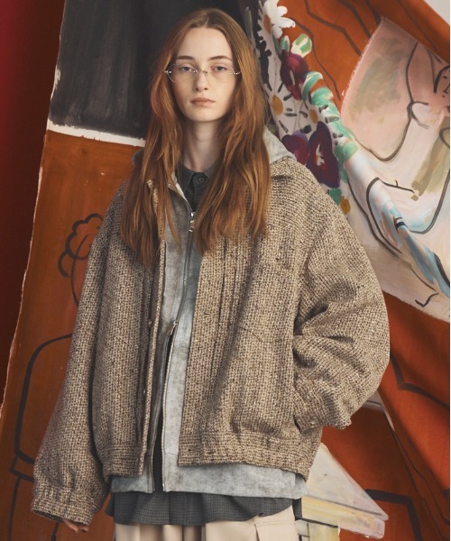 MAISON SPECIAL(メゾンスペシャル)の「《UNISEX》【イタリアンデッドストックファブリック】プライムオーバートラッカージャケット/【Italian Dead Stock Fabric】Prime-Over Trucker Jacket【MAISON SPECIAL/メゾンスペシャル】(ブルゾン・メンズ・グレイッシュベージュ/ダークブラック/ネイビー/パープル/その他1/ブラック・2/1/0)」の4枚目の写真