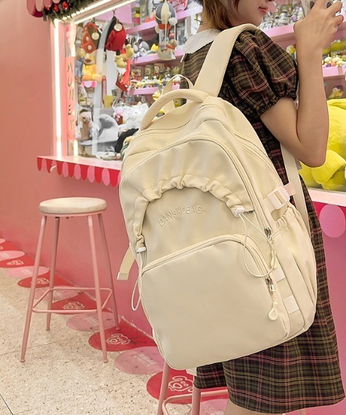Alum'(アルム)の「【A4/PC対応】フロントギャザーバックパック(バックパック/リュック・レディース・ライトグリーン/ライトブルー/ピンク/ホワイト/ブラック・FREE)」の2枚目の写真
