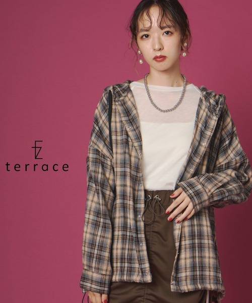 terrace（テラス）の「フード&ドローコード付きチェック柄ネルシャツブルゾン（パーカー・レディース・グリーン/イエロー/ネイビー/ブラウン・FREE）」の2枚目の写真