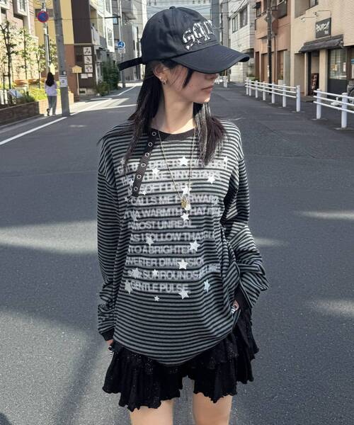 SEQUENZ(シークエンズ)の「※WEB限定 / ぼかしプリントヘンリーネックロンT / sqnzU BORDER L/S TEE(Tシャツ/カットソー・レディース・ブラック/ホワイト/ブラウン/その他5/ターコイズブルー/その他6・SMALL/MEDIUM/LARGE)」の10枚目の写真