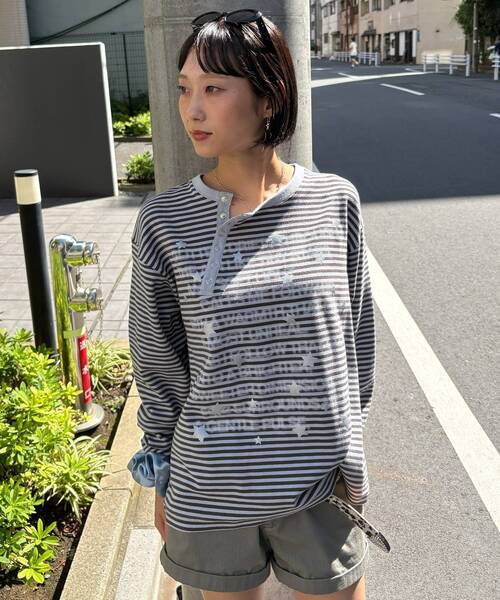 SEQUENZ(シークエンズ)の「※WEB限定 / ぼかしプリントヘンリーネックロンT / sqnzU BORDER L/S TEE(Tシャツ/カットソー・レディース・ブラック/ホワイト/ブラウン/その他5/ターコイズブルー/その他6・SMALL/MEDIUM/LARGE)」の15枚目の写真