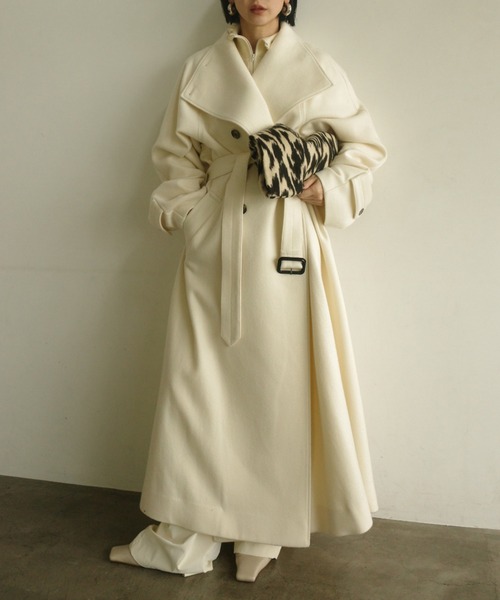 Ameri(アメリ)の「UND WOOL ASYMMETRY STAND COLLAR COAT(ダウンジャケット/コート・レディース・アイボリー/カーキ/ブラック/ライトブルー・SMALL/MEDIUM/SHORT)」の2枚目の写真