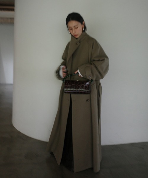 Ameri(アメリ)の「UND WOOL ASYMMETRY STAND COLLAR COAT(ダウンジャケット/コート・レディース・アイボリー/カーキ/ブラック/ライトブルー・SMALL/MEDIUM/SHORT)」の8枚目の写真