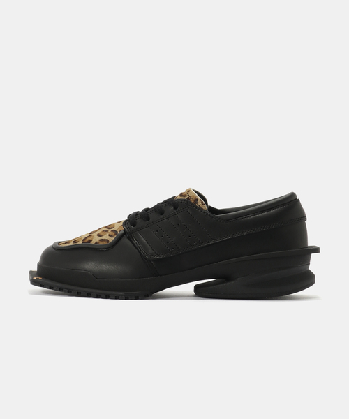 adidas Originals(アディダスオリジナルス)の「adidas Originals FORUM SQ LOAFER W KJ8219(スニーカー・レディース・ブラック・23.5cm/24cm/24.5cm)」の1枚目の写真