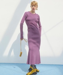 OMMO（オーエムエムオー）の「CURVE RIB KNIT OP（ワンピース）」