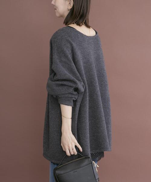 ITEMS URBANRESEARCH(アイテムズ アーバンリサーチ)の「2WAYボリュームニット(ニット/セーター・レディース・チャコールグレー/ライトブルー/ベージュ・FREE)」の5枚目の写真