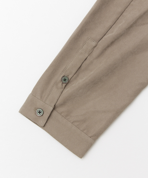 SENSE OF PLACE by URBAN RESEARCH（センスオブプレイスバイアーバンリサーチ）の「ベロアロングノーカラーZIPシャツ（シャツ/ブラウス・メンズ・ベージュ/ブラック・LARGE/MEDIUM）」の19枚目の写真