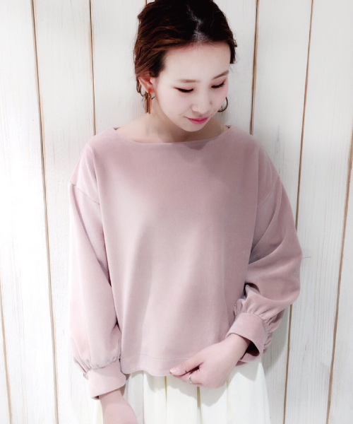 mysty woman（ミスティウーマン）の「カットコーデュロイボリューム袖プルオーバー（Tシャツ/カットソー・レディース・オフホワイト/ピンク/ブラック/ブル－グレ－・FREE）」の4枚目の写真