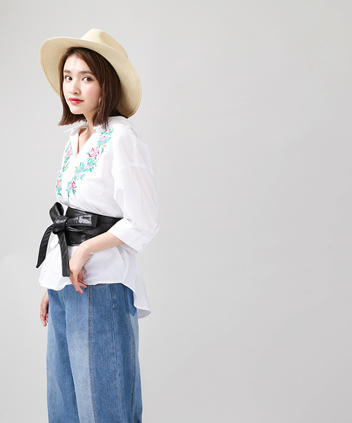 WEGO（ウィゴー）の「WEGO/5分袖刺繍スキッパーシャツ（シャツ/ブラウス・レディース・オフホワイト/インディゴブルー・FREE）」の5枚目の写真