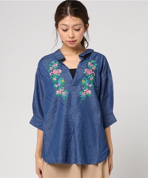 WEGO（ウィゴー）の「WEGO/5分袖刺繍スキッパーシャツ（シャツ/ブラウス・レディース・オフホワイト/インディゴブルー・FREE）」の9枚目の写真