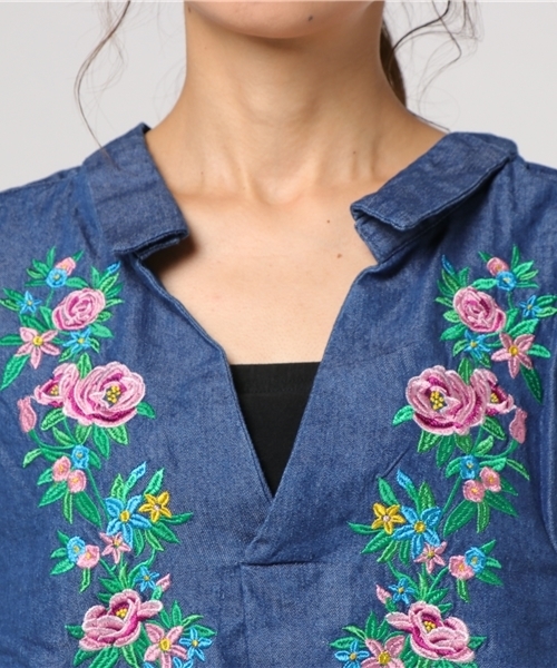 WEGO（ウィゴー）の「WEGO/5分袖刺繍スキッパーシャツ（シャツ/ブラウス・レディース・オフホワイト/インディゴブルー・FREE）」の12枚目の写真