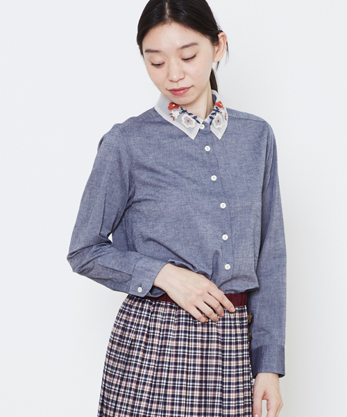 POU DOU DOU（プードゥドゥ）の「トップシャンブレー刺繍襟シャツ（シャツ/ブラウス・レディース・オートミール/ベージュ/ネイビー・3）」の9枚目の写真