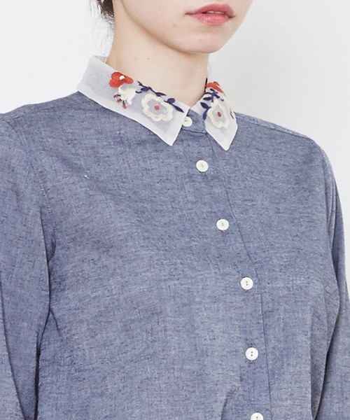 POU DOU DOU（プードゥドゥ）の「トップシャンブレー刺繍襟シャツ（シャツ/ブラウス・レディース・オートミール/ベージュ/ネイビー・3）」の8枚目の写真