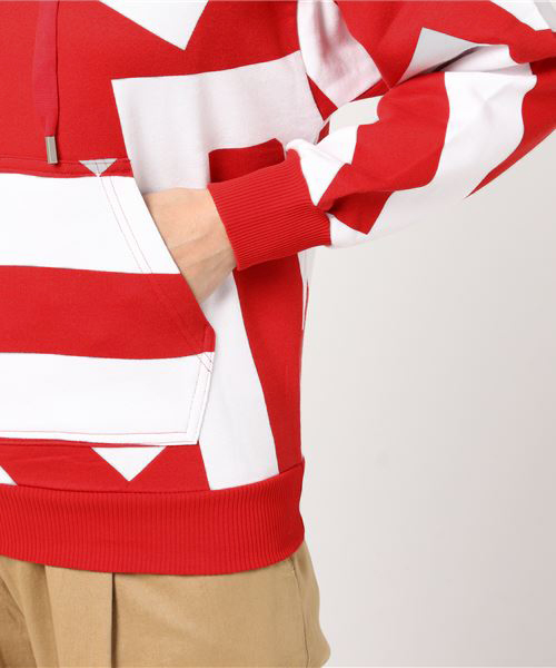 adidas（アディダス）の「オリジナルス フーディ[OVERSIZED HOODIE]（パーカー・レディース・レッド・SMALL/MEDIUM/LARGE/XX-LARGE/X-SMALL/XXX-LARGE）」の5枚目の写真