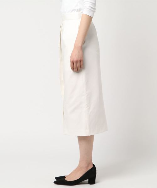 Cheek（チーク）の「前ボタンタイトスカート（スカート・レディース・ブラック/グリーン/オフホワイト/ベージュ・MEDIUM）」の5枚目の写真