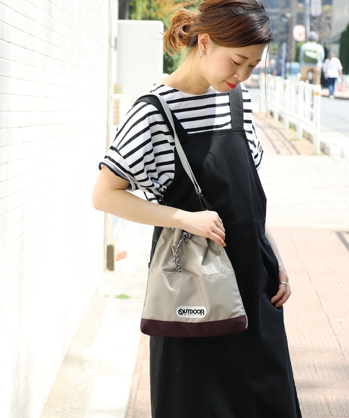 OUTDOOR PRODUCTS(アウトドアプロダクツ)の「【OUTDOOR PRODUCTS/アウトドアプロダクツ】 キンチャクBAG(ショルダーバッグ・レディース・ホワイト/ブラック/ベージュ/ピンク・FREE)」の9枚目の写真
