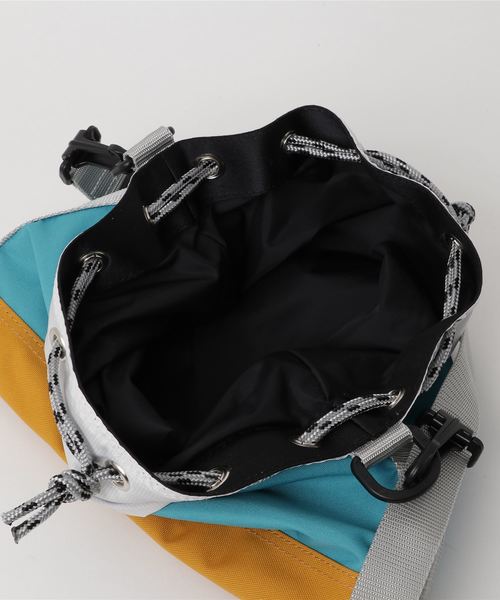OUTDOOR PRODUCTS(アウトドアプロダクツ)の「【OUTDOOR PRODUCTS/アウトドアプロダクツ】 キンチャクBAG(ショルダーバッグ・レディース・ホワイト/ブラック/ベージュ/ピンク・FREE)」の5枚目の写真