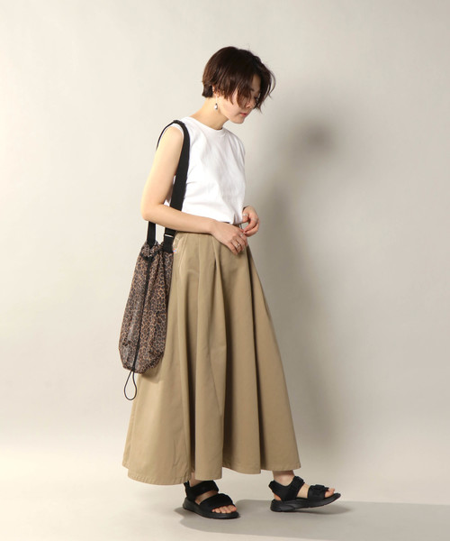 Dickies(ディッキーズ)の「ディッキーズ TCツイルタック入りロングスカート(スカート・レディース・ブラック/ベージュ/ネイビー/ブラウン/オフホワイト・M/L)」の14枚目の写真