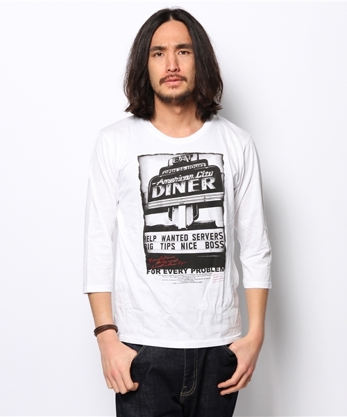 WEGO（ウィゴー）の「WEGO/フォトプリント7分袖UネックTシャツ（Tシャツ/カットソー・メンズ・ホワイト/ターコイズブルー/ネイビー/ライトピンク・MEDIUM/LARGE）」の2枚目の写真