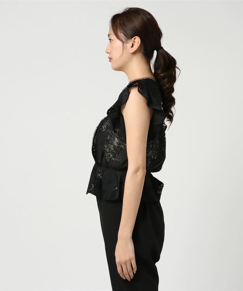 Doux archives Hamac(ドゥアルシーヴ アマーク)の「綿混レースカシュクール風半袖ブラウス(シャツ/ブラウス・レディース・ブラック/オフホワイト/ピンクベージュ・MEDIUM)」の5枚目の写真