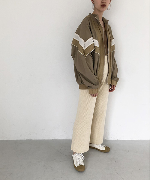 TODAYFUL(トゥデイフル)の「キャンバススニーカー(スニーカー・レディース・ベージュ/キナリ・36inch/38inch/37inch)」の3枚目の写真