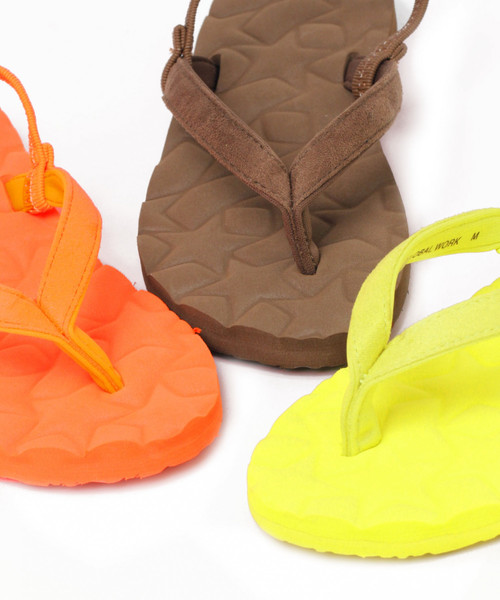 GLOBAL WORK（グローバルワーク）の「ビーチサンダル/830801（サンダル・レディース・ブラック/ブラウン/イエロー/オレンジ・MEDIUM/LARGE）」の13枚目の写真