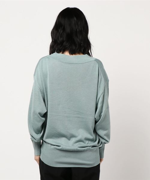 IENA（イエナ）の「silk cotton Vネック 2WAY プルオーバー◆（ニット/セーター・レディース・ベージュ/ライトグリーン/ネイビー・FREE）」の17枚目の写真