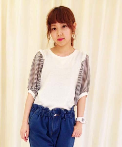 one after another NICE CLAUP(ワンアフターアナザーナイスクラップ)の「【ナイスクラップ】袖ストライププルオーバー(Tシャツ/カットソー・レディース・オフホワイト/パープル/ネイビー・FREE)」の1枚目の写真