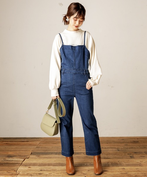 natural couture(ナチュラルクチュール)の「裏起毛裏毛ラグランロゴスウェット(スウェット・レディース・ブラウン/オフホワイト/サックスブルー/ライトベージュ・FREE)」の5枚目の写真