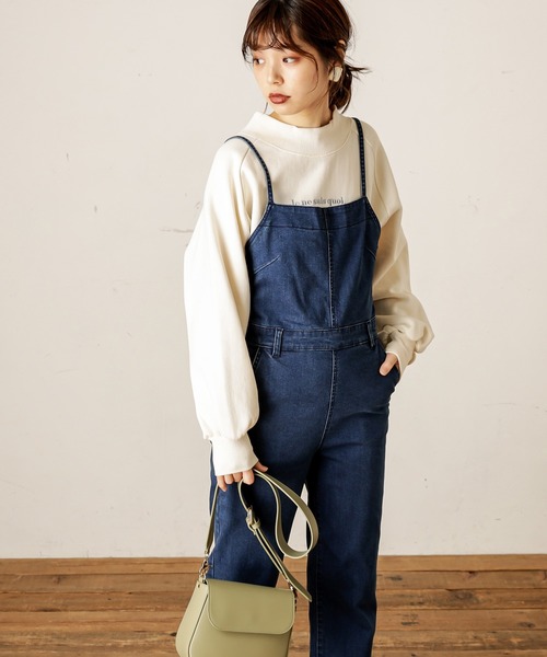 natural couture(ナチュラルクチュール)の「裏起毛裏毛ラグランロゴスウェット(スウェット・レディース・ブラウン/オフホワイト/サックスブルー/ライトベージュ・FREE)」の6枚目の写真