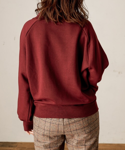 natural couture(ナチュラルクチュール)の「裏起毛裏毛ラグランロゴスウェット(スウェット・レディース・ブラウン/オフホワイト/サックスブルー/ライトベージュ・FREE)」の22枚目の写真