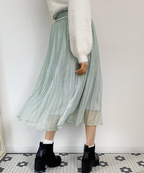 apres jour(アプレジュール)の「ラメシアープリーツスカート【ZOZOTOWN限定アイテム】(スカート・レディース・ベージュ/グレー/アイボリー/ミント/モカ・フリー)」の6枚目の写真