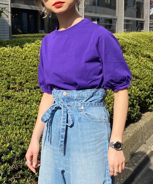 PAGEBOY（ページボーイ）の「ボリュームスリーブTEE（Tシャツ/カットソー・レディース・オフホワイト/ブラック/グレイッシュベージュ/モスグリーン/パープル/イエロー系その他/ダークブラウン・FREE）」の6枚目の写真